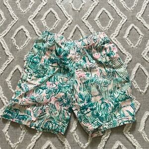 Lilly Pulitzer Kids Circus size medium shorts. A239